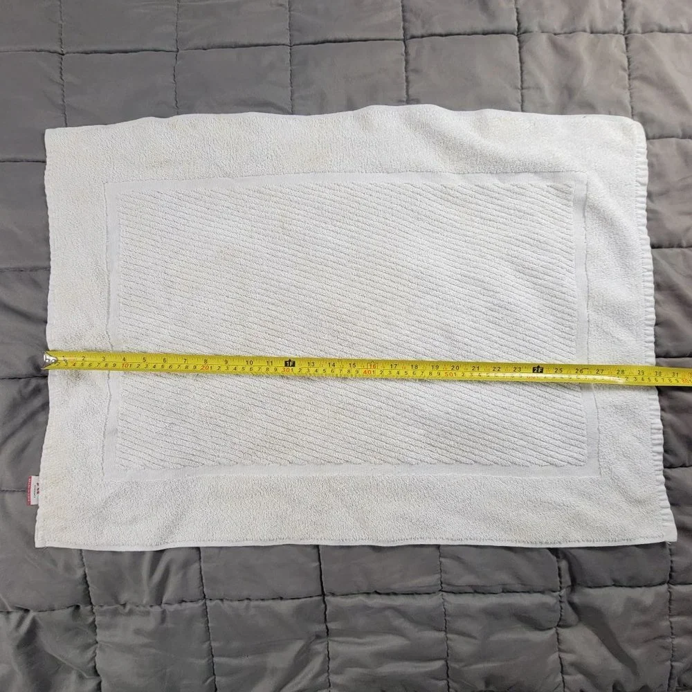 Marriott Hotel Exclusive White Dobby Cotton Hand Towel Made in USA